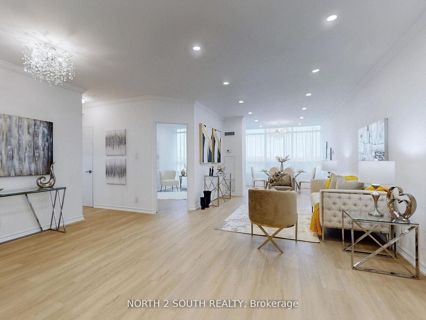 PH27 - 32 Clarissa Drive W, Harding, Richmond Hill by Loree Meneguzzi Real Estate PH27 - 32 Clarissa Drive W, Harding, Richmond Hill