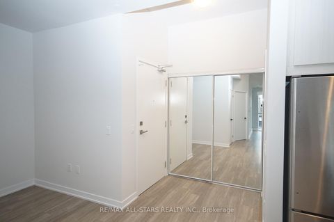 Photo 8 at #301 - 4085 Parkside Village Drive W, City Centre, Mississauga