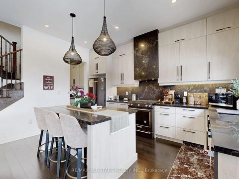 Photo 9 at 98 Church Street, Keswick North, Georgina