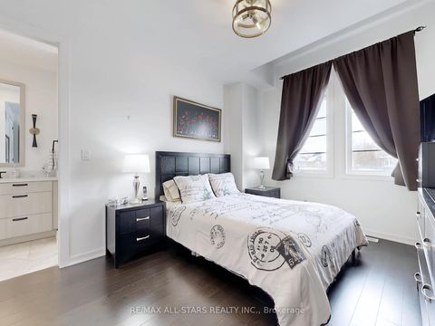 Photo 18 at 98 Church Street, Keswick North, Georgina