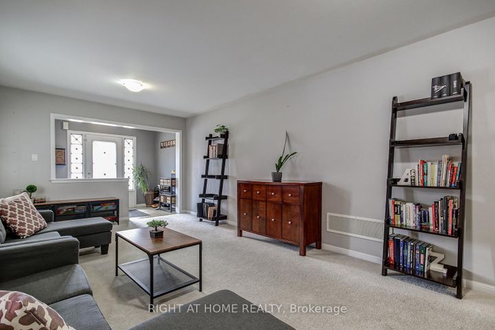 Photo 8 at 30 Killick Road, Northwest Brampton, Brampton