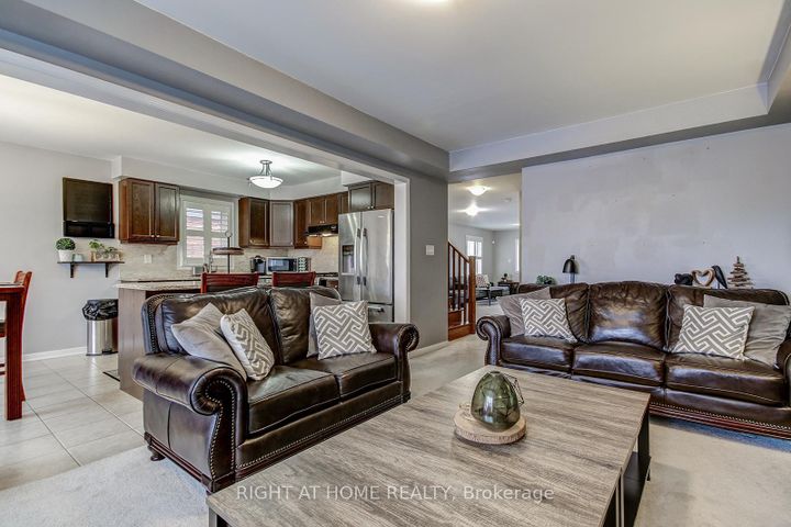 Photo 13 at 30 Killick Road, Northwest Brampton, Brampton