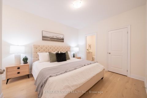 Photo 22 at 12 Griffith Street, Bayview Northeast, Aurora