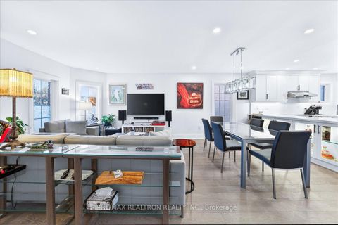 Photo 5 at 165 Clearmeadow Boulevard, Summerhill Estates, Newmarket