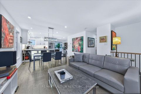 Photo 6 at 165 Clearmeadow Boulevard, Summerhill Estates, Newmarket