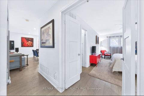 Photo 24 at 165 Clearmeadow Boulevard, Summerhill Estates, Newmarket