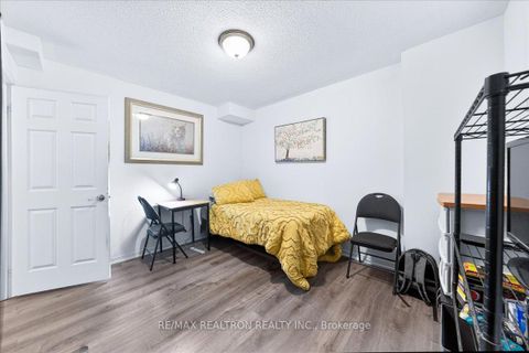 Photo 35 at 165 Clearmeadow Boulevard, Summerhill Estates, Newmarket