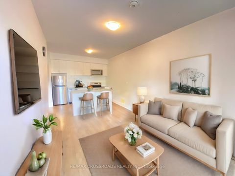 Photo 2 at 15 - 1720 Simcoe Street, Samac, Oshawa