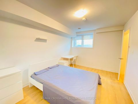 Photo 17 at 15 - 1720 Simcoe Street, Samac, Oshawa