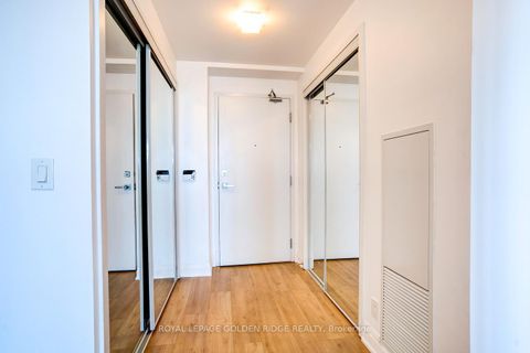 Photo 7 at 5809 - 14 York Street, Waterfront Communities C1, Toronto