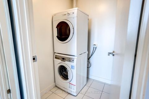 Photo 32 at 5809 - 14 York Street, Waterfront Communities C1, Toronto