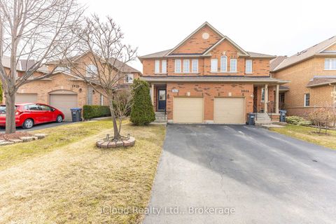 Photo 1 at 3842 Ridgepoint Way, Lisgar, Mississauga