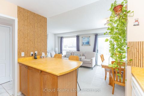 Photo 9 at 3842 Ridgepoint Way, Lisgar, Mississauga