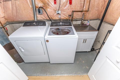 Photo 28 at 3842 Ridgepoint Way, Lisgar, Mississauga