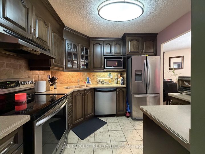 Photo 3 at 1408 - 41 Markbrook Lane, Jamestown, Toronto