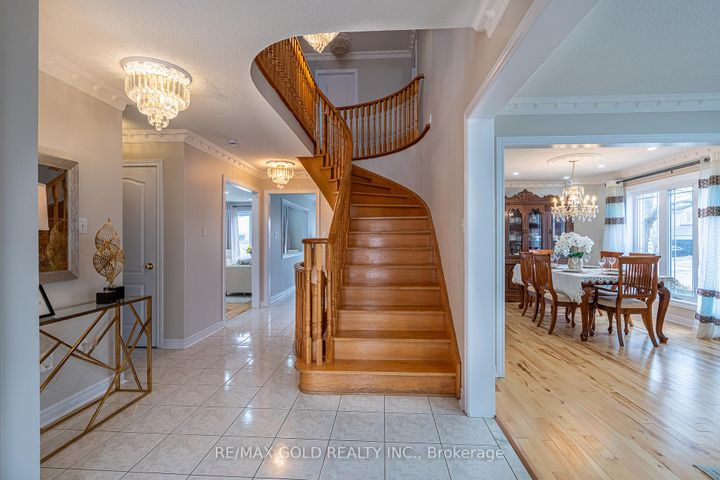 Photo 5 at 1 Sprucelands Avenue, Wellington, Brampton