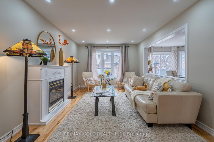 Photo 13 at 1 Sprucelands Avenue, Wellington, Brampton