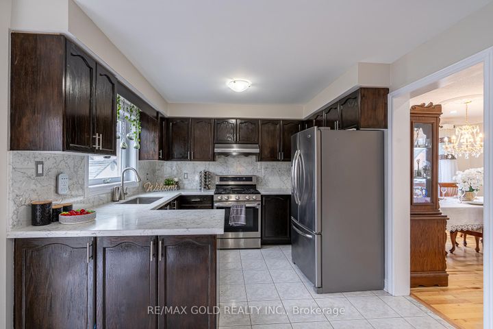 Photo 18 at 1 Sprucelands Avenue, Wellington, Brampton