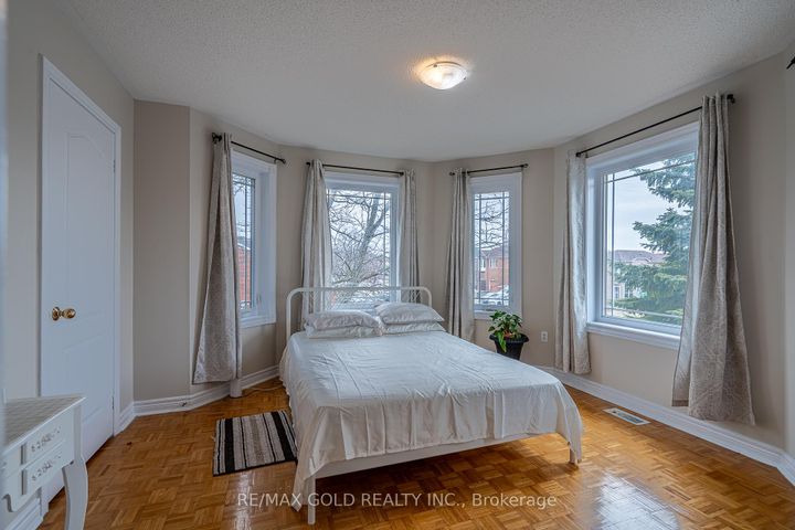 Photo 22 at 1 Sprucelands Avenue, Wellington, Brampton