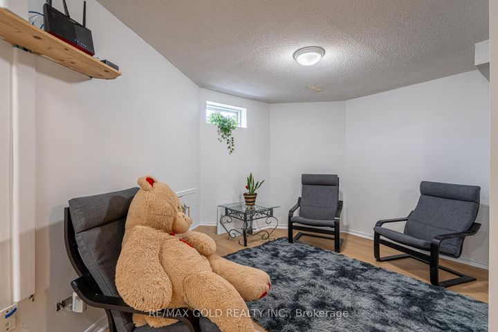 Photo 36 at 1 Sprucelands Avenue, Wellington, Brampton