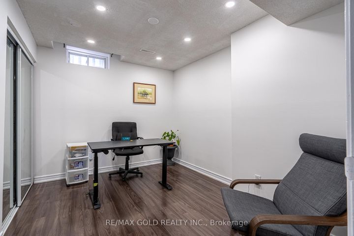 Photo 43 at 1 Sprucelands Avenue, Wellington, Brampton