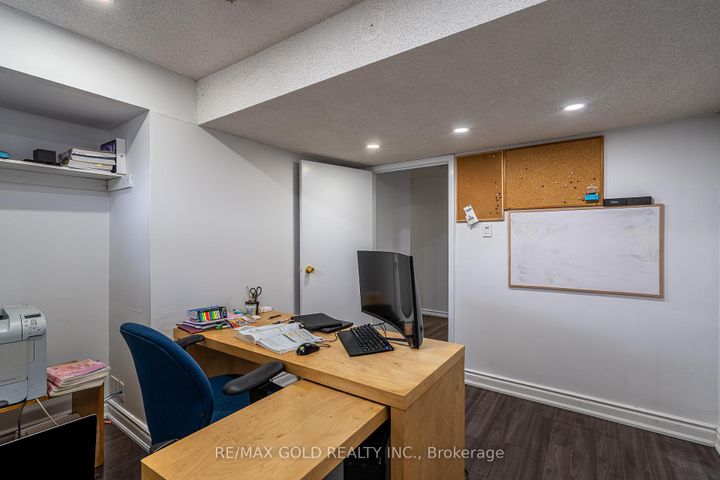 Photo 45 at 1 Sprucelands Avenue, Wellington, Brampton