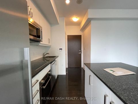 Photo 7 at 1005 - 1 The Esplanade Drive, Waterfront Communities C8, Toronto