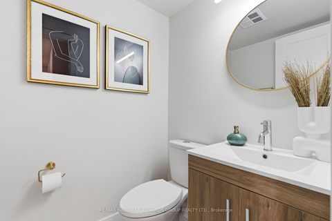 Photo 10 at 8 - 118 Finch Avenue W, Newtonbrook West, Toronto