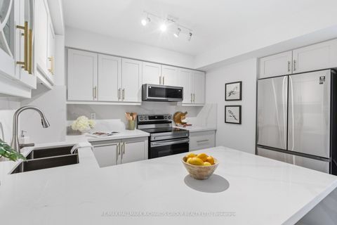 Photo 12 at 8 - 118 Finch Avenue W, Newtonbrook West, Toronto