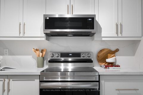 Photo 15 at 8 - 118 Finch Avenue W, Newtonbrook West, Toronto