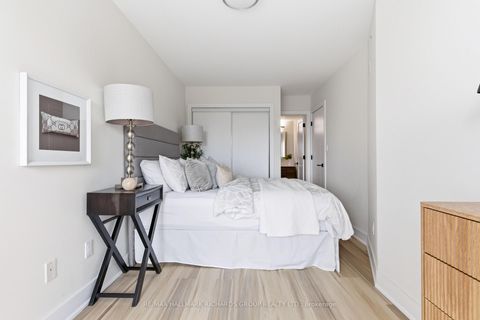 Photo 21 at 8 - 118 Finch Avenue W, Newtonbrook West, Toronto