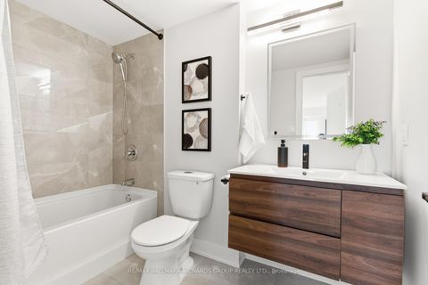 Photo 22 at 8 - 118 Finch Avenue W, Newtonbrook West, Toronto