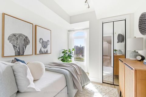 Photo 23 at 8 - 118 Finch Avenue W, Newtonbrook West, Toronto