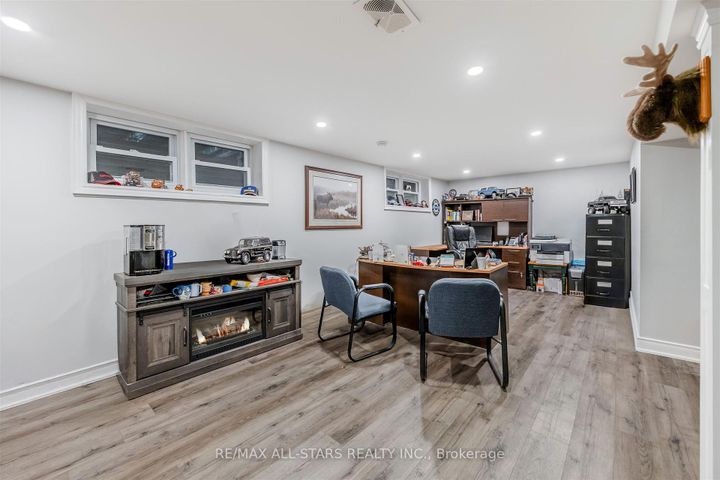 Photo 13 at 872 Law Street, Centennial, Oshawa