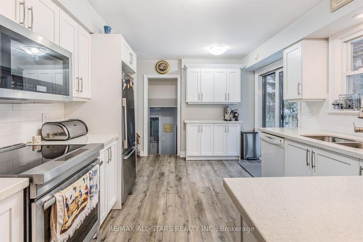 Photo 30 at 872 Law Street, Centennial, Oshawa