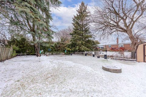 Photo 2 at 872 Law Street, Centennial, Oshawa