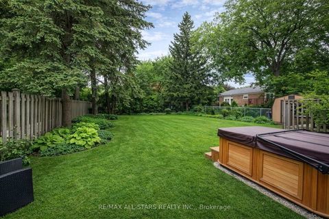 Photo 6 at 872 Law Street, Centennial, Oshawa