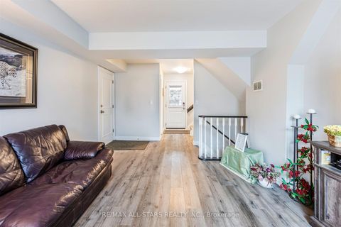 Photo 20 at 872 Law Street, Centennial, Oshawa