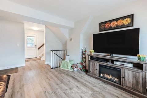 Photo 21 at 872 Law Street, Centennial, Oshawa