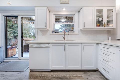 Photo 28 at 872 Law Street, Centennial, Oshawa