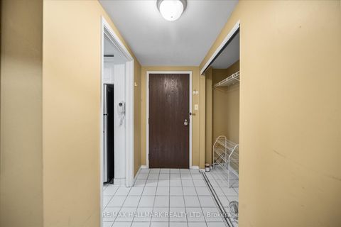 Photo 9 at 703 - 717 Bay Street, Bay Street Corridor, Toronto