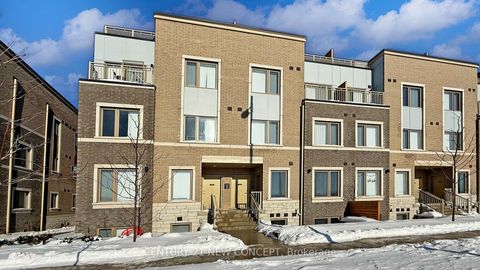 Photo 2 at TH 284 - 140 Honeycrisp Crescent, Vaughan Corporate Centre, Vaughan