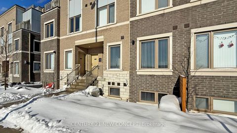 Photo 4 at TH 284 - 140 Honeycrisp Crescent, Vaughan Corporate Centre, Vaughan