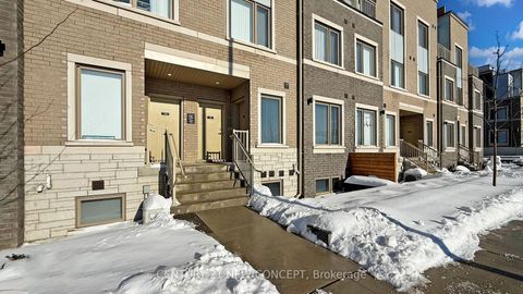 Photo 6 at TH 284 - 140 Honeycrisp Crescent, Vaughan Corporate Centre, Vaughan