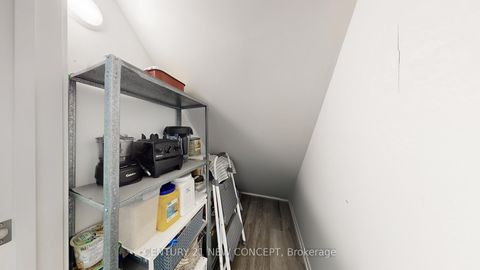 Photo 24 at TH 284 - 140 Honeycrisp Crescent, Vaughan Corporate Centre, Vaughan