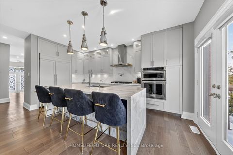 Photo 13 at 130 Tango Crescent, Woodland Hill, Newmarket