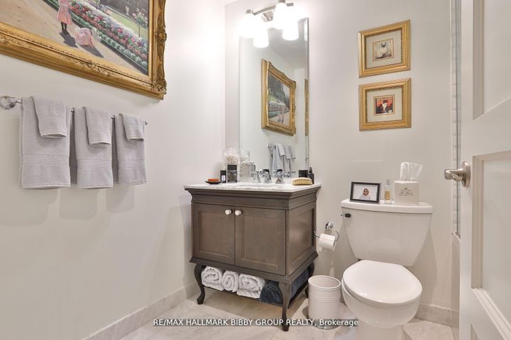 Photo 11 at 520 - 22 Leader Lane, Yonge Corridor, Toronto