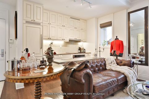 Photo 5 at 520 - 22 Leader Lane, Yonge Corridor, Toronto