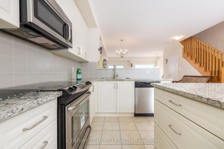 Photo 16 at 69 Antibes Drive, Branson, Toronto