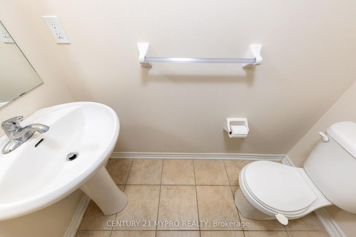 Photo 20 at 69 Antibes Drive, Branson, Toronto